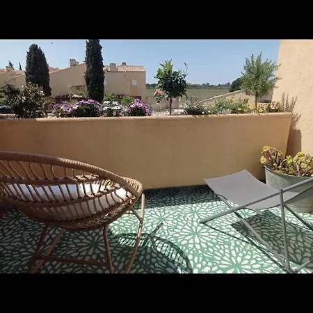 Charmant Studio A 1Km Du Port Et Des Plages Apartment